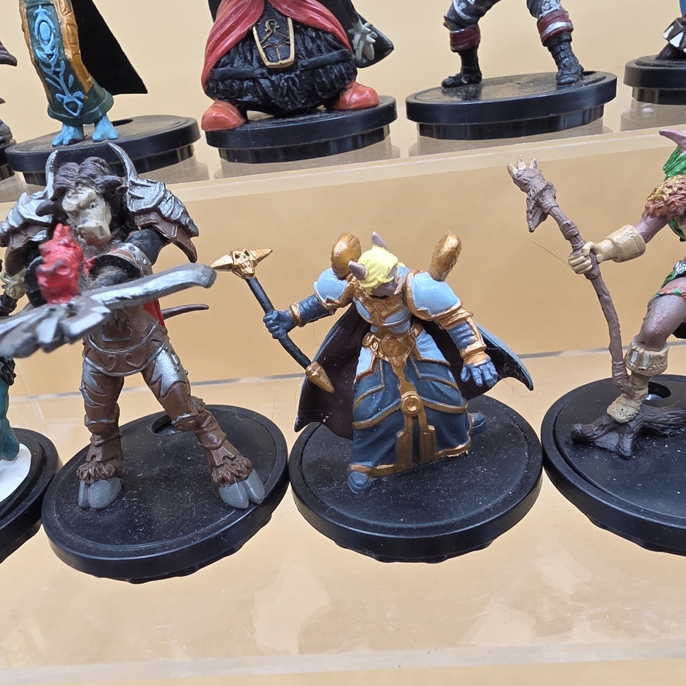 World of Warcraft Miniatures 2008 Lot of 20 Figures WoW Minis - No Cards - Picture 6 of 11